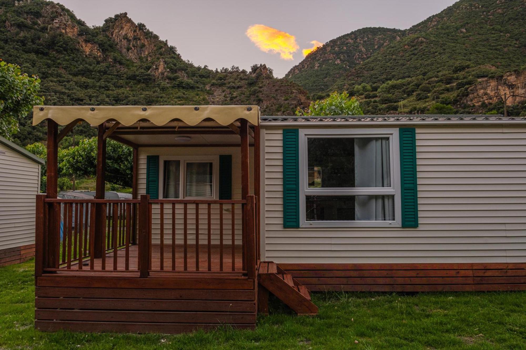 Frontera Bungalow Park Farga de Moles Экстерьер фото